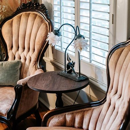 Heritage House Bed & Breakfast - Boutique Adults-Only Inn オペライカ エクステリア 写真