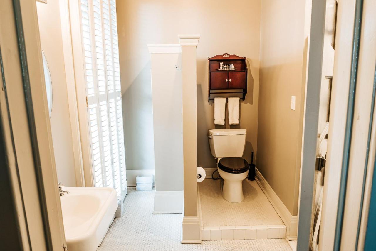 Heritage House Bed & Breakfast - Boutique Adults-Only Inn オペライカ エクステリア 写真