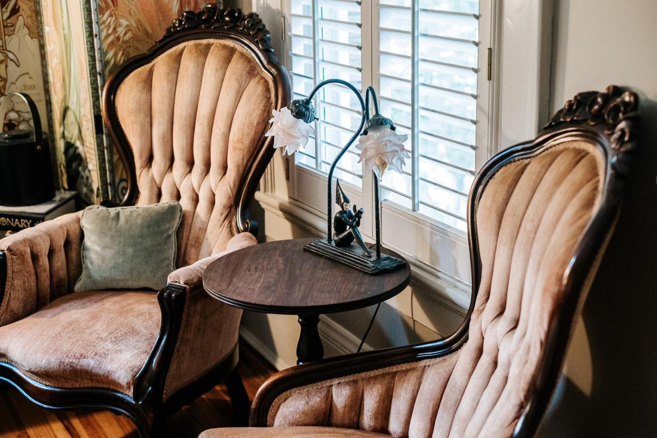 Heritage House Bed & Breakfast - Boutique Adults-Only Inn オペライカ エクステリア 写真